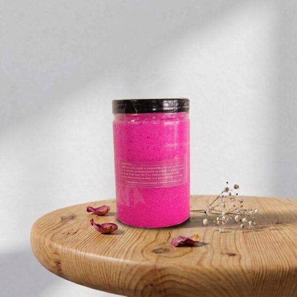 Alpha abutine + Strawberry exfoliating body scrub,